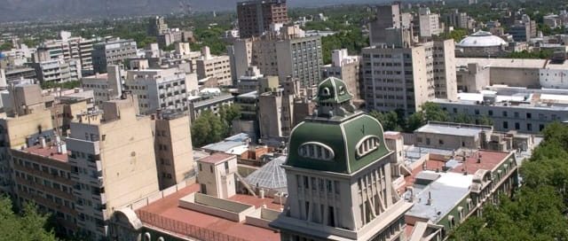 Gráfica que muestra crecimiento de escrituras inmobiliarias en Argentina 2025