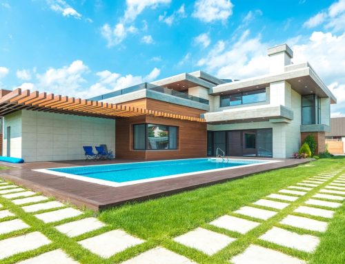 Construir una pileta en casa en 2025: cuánto cuesta y qué factores encarecen la obra 💰