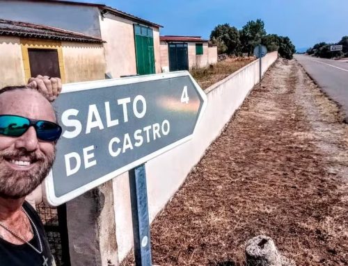 Un estadounidense compró un pueblo entero en España por US$365.500 y busca inversores para restaurarlo 🏘️